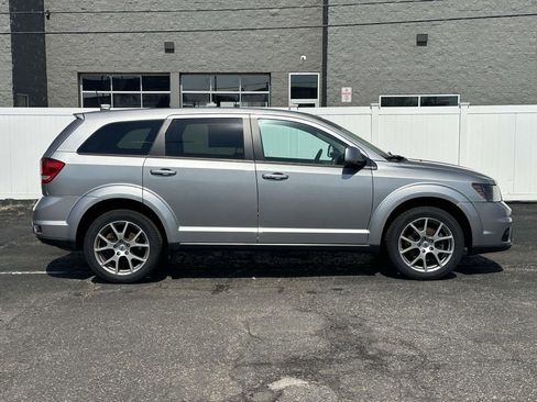 Used 2019 Dodge Journey GT w/ Driver Convenience Group image 2