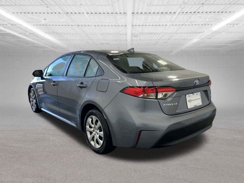 Used 2024 Toyota Corolla LE image 3