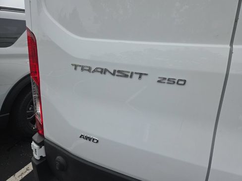 Used 2025 Ford Transit 250 148 High Roof Extended AWD image 8