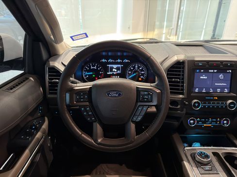 Used 2019 Ford Expedition XLT w/ Equipment Group 201A RWD image 16