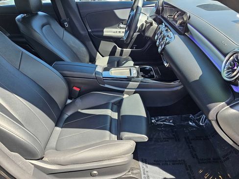Used 2025 Mercedes-Benz CLA 250 image 13