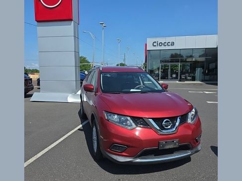 Used 2016 Nissan Rogue SV AWD/4WD image 1