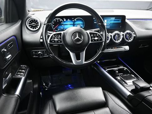 Used 2023 Mercedes-Benz GLA 250 4MATIC w/ Premium Package image 20