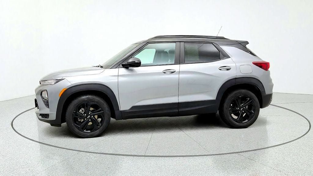 Used 2023 Chevrolet TrailBlazer RS FWD image 8