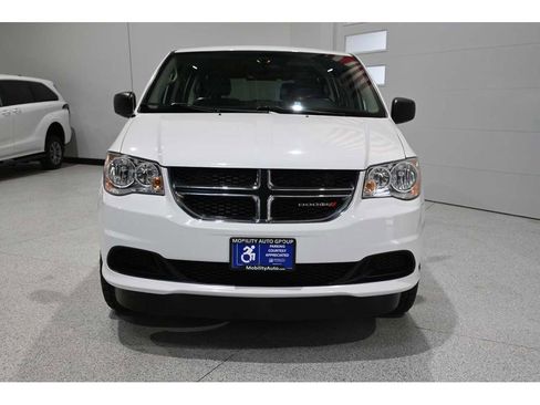 Used 2017 Dodge Grand Caravan SE w/ Power Window Group FWD image 4