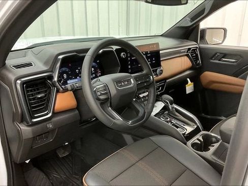 New 2026 GMC Canyon AT4 AWD/4WD image 8
