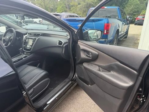 Used 2022 Nissan Murano SV AWD/4WD image 9