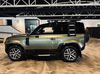 Used 2024 Land Rover Defender 90 X-Dynamic SE AWD/4WD video 2