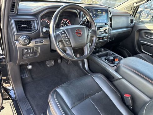 Used 2024 Nissan Titan PRO-4X w/ Pro-4x Convenience Package image 13