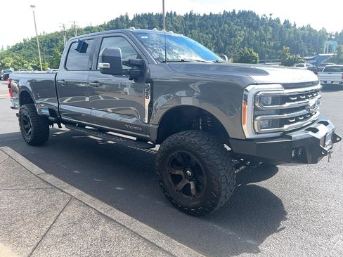 Used 2023 Ford F350 Lariat w/ Tow Technology Package AWD/4WD image 3