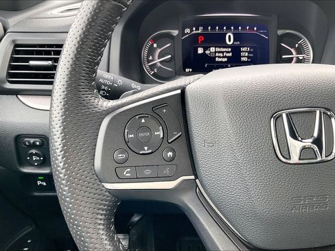 Used 2025 Honda Passport EX-L image 18