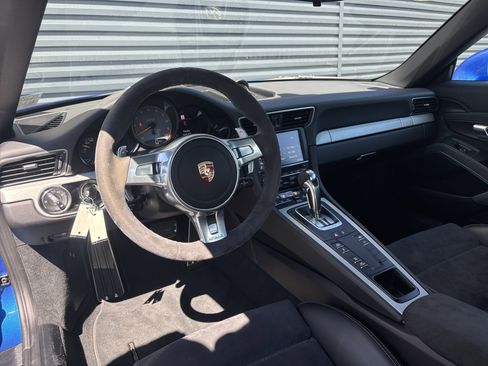 Used 2015 Porsche 911 GT3 RWD image 12
