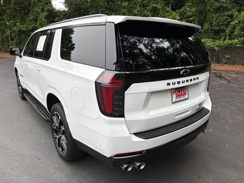 Used 2026 Chevrolet Suburban RST AWD/4WD image 3
