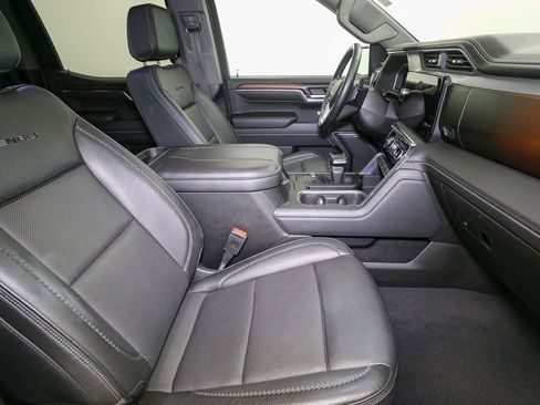 Used 2024 GMC Sierra 1500 Denali w/ Denali Reserve Package AWD/4WD image 18