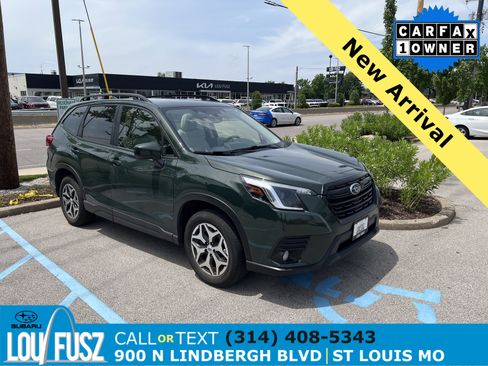 Used 2023 Subaru Forester Premium AWD/4WD image 1