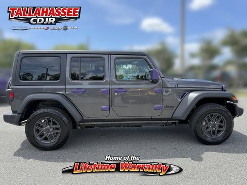 Used 2026 Jeep Wrangler Unlimited Sport AWD/4WD image 2