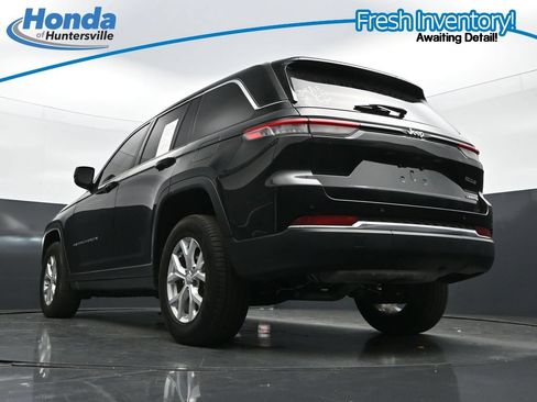 Used 2023 Jeep Grand Cherokee Limited RWD image 39