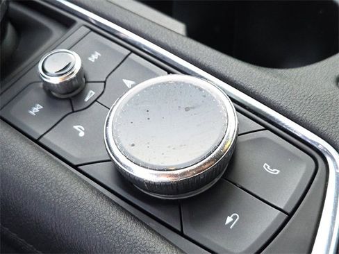 Used 2020 Cadillac XT6 Premium Luxury image 23