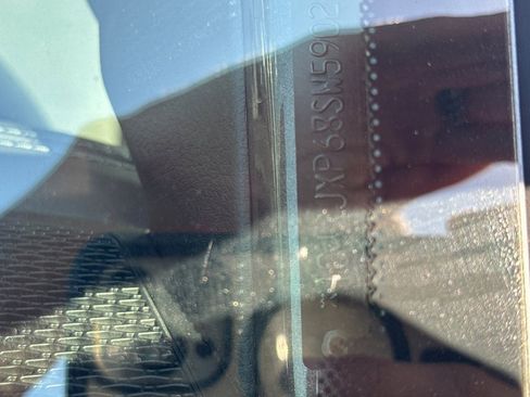 Used 2025 Jeep Wrangler Sahara 4xe image 12