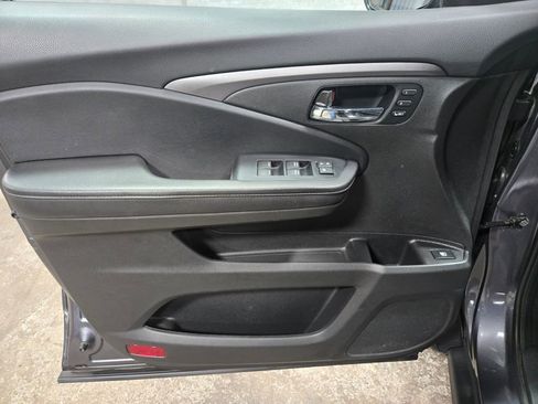 Used 2023 Honda Ridgeline RTL image 7