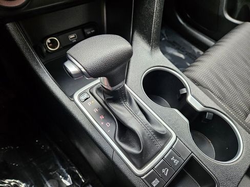 Used 2022 Kia Sportage LX image 24