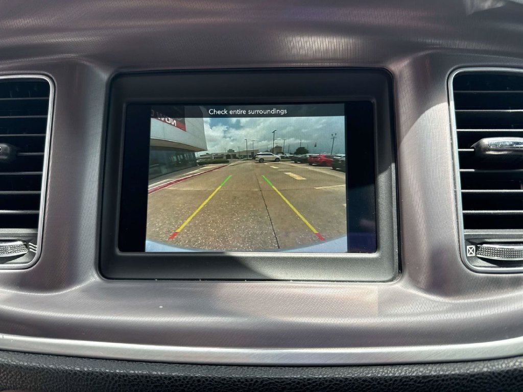 Used 2022 Dodge Charger SXT RWD image 27