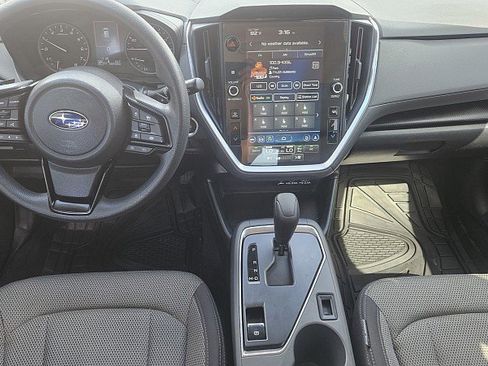 Used 2024 Subaru Crosstrek 2.0i Premium AWD/4WD image 9