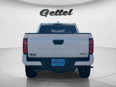 Certified 2025 Toyota Tacoma TRD Sport AWD/4WD image 6