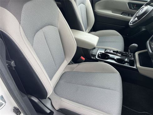 Used 2026 Subaru Forester Premium AWD/4WD image 18