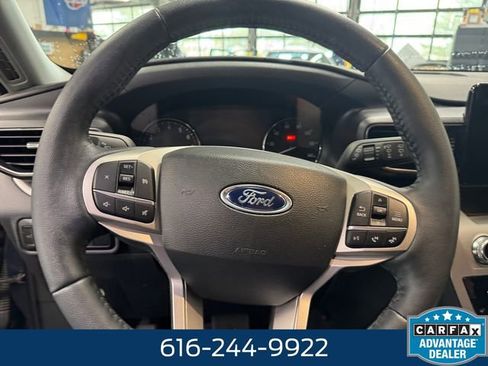 Used 2023 Ford Explorer XLT w/ Equipment Group 202A AWD/4WD image 19