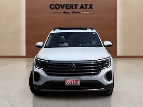 Used 2024 Volkswagen Atlas SE FWD image 8