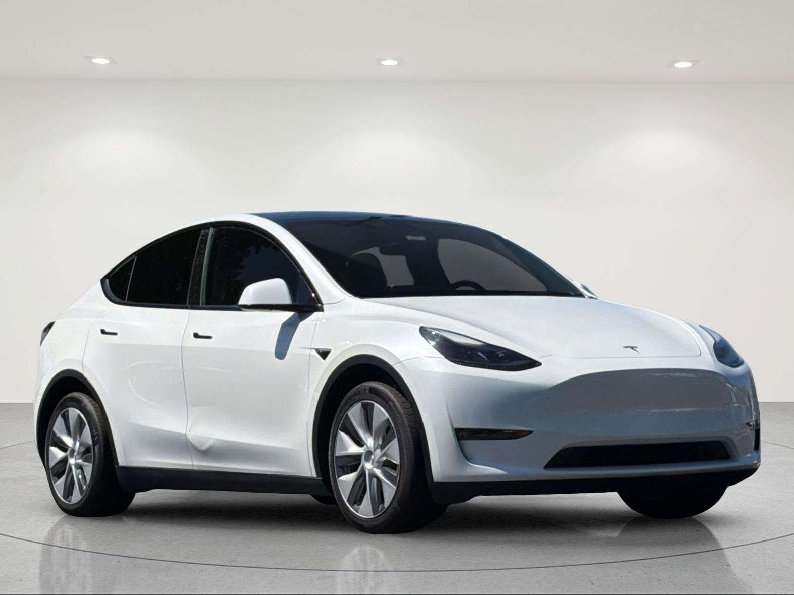 Used 2023 Tesla Model Y Long Range AWD/4WD image 7