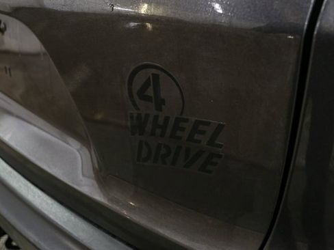 Used 2022 Jeep Cherokee Latitude w/ Sun & Sound Group image 10