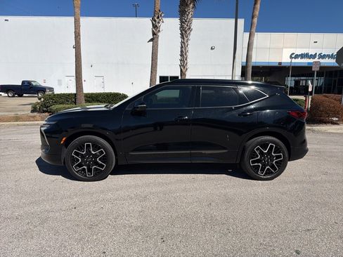 Used 2023 Chevrolet Blazer RS image 2