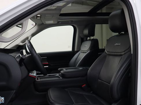 Certified 2025 Ford Expedition Max Platinum image 11