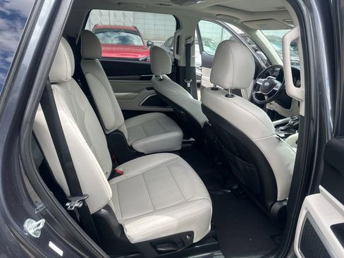 Used 2021 Kia Telluride S AWD/4WD image 32
