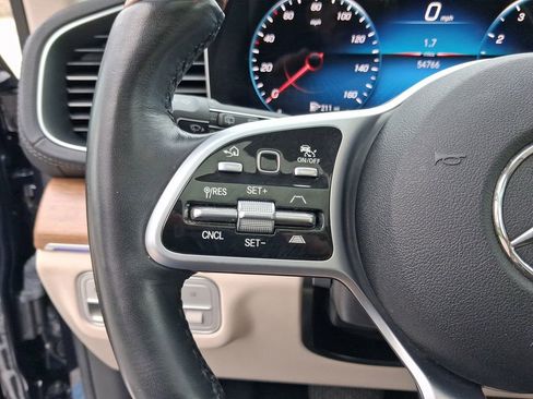Used 2022 Mercedes-Benz GLS 450 4MATIC image 21