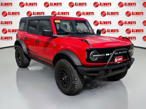 Used 2022 Ford Bronco Wildtrak AWD/4WD image 3