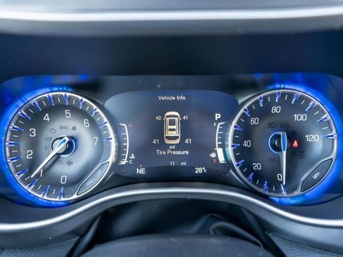 New 2026 Chrysler Pacifica Select image 18