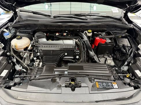 Used 2024 Ford Escape Platinum image 9