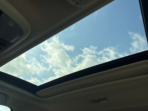 Used 2021 Subaru Crosstrek 2.5i Sport w/ Moonroof Package image 25