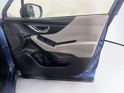 Used 2023 Subaru Forester Premium image 32