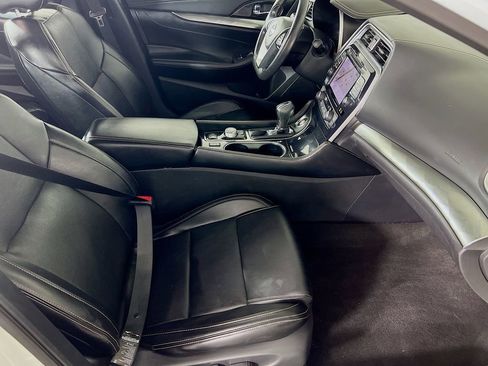 Used 2023 Nissan Maxima SV w/ Floor Mat Group image 29