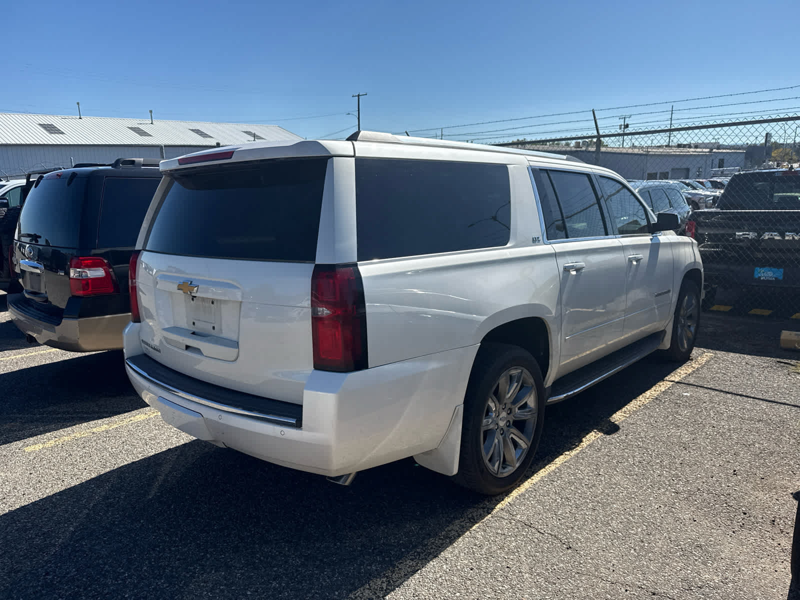 Used 2015 Chevrolet Suburban LTZ AWD/4WD image 6