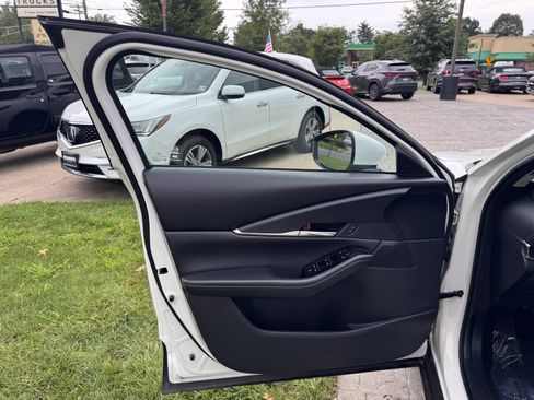 Certified 2024 MAZDA CX-30 AWD 2.5 S w/ Preferred Package image 21