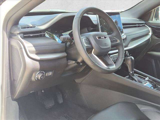 Used 2026 Jeep Compass Limited AWD/4WD image 2