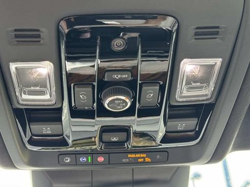 New 2026 Cadillac Escalade Platinum Sport w/ LPO, ONYX Package AWD/4WD image 23