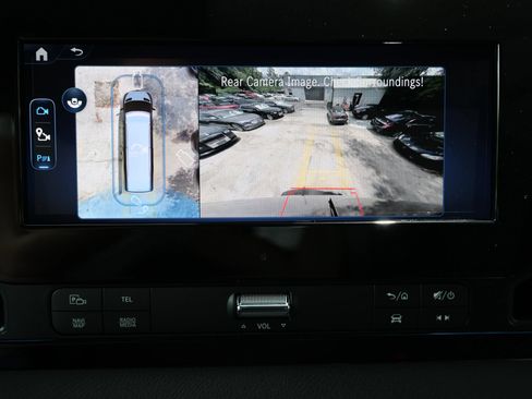 Used 2025 Mercedes-Benz Sprinter 2500 image 25