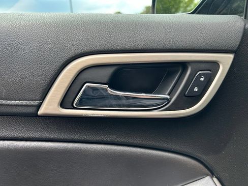 Used 2019 GMC Yukon XL Denali w/ Denali Ultimate Package AWD/4WD image 59