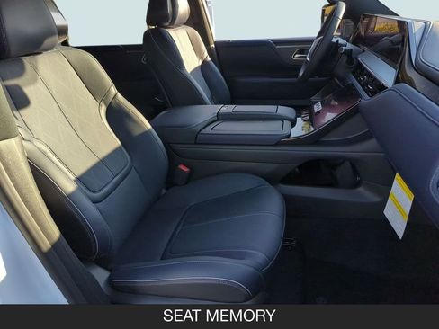 New 2026 INFINITI QX80 4WD w/ Sport Exterior Package image 15